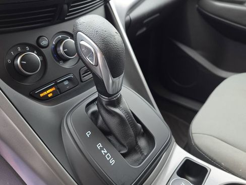 Used 2016 Ford Escape SE image 34