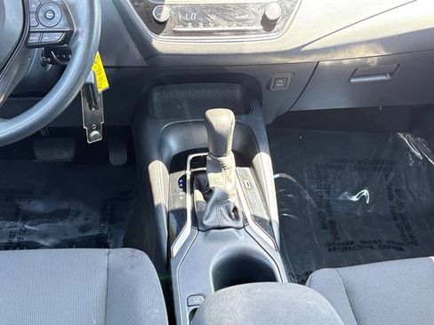 Used 2024 Toyota Corolla LE FWD image 17
