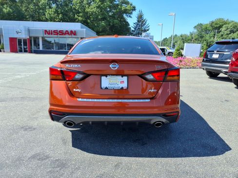 Certified 2020 Nissan Altima 2.5 SR w/ Premium Package AWD/4WD image 6