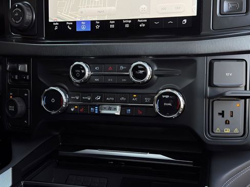 Used 2026 Ford F450 Platinum w/ FX4 Off-Road Package image 21