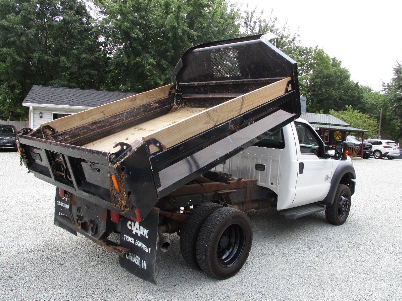 Used 2016 Ford F550 4x4 Regular Cab Super Duty w/ Power Equipment Group image 18