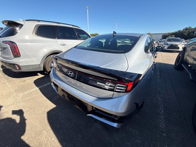 Used 2026 Hyundai Sonata SEL FWD image 8