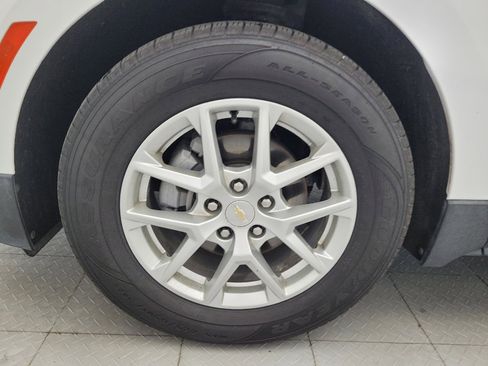 Used 2023 Chevrolet Equinox LS w/ LS Convenience Package FWD image 31