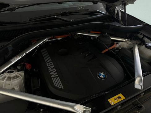 Certified 2024 BMW X5 xDrive50e w/ Premium Package AWD/4WD image 25