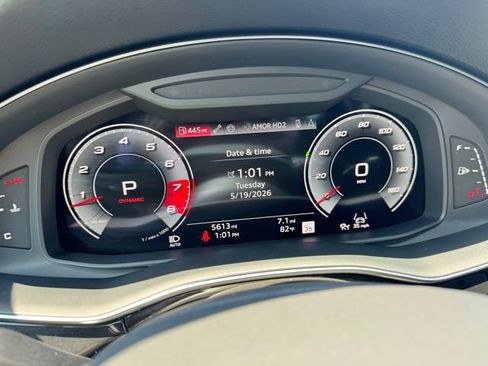 Used 2025 Audi SQ7 Premium Plus AWD/4WD image 31