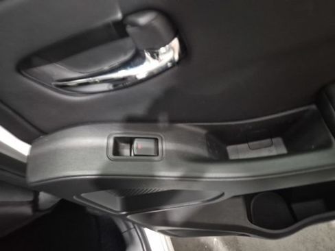 Certified 2022 Nissan Frontier SV AWD/4WD image 17