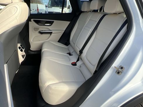 New 2026 Mercedes-Benz GLC 300 4MATIC image 23