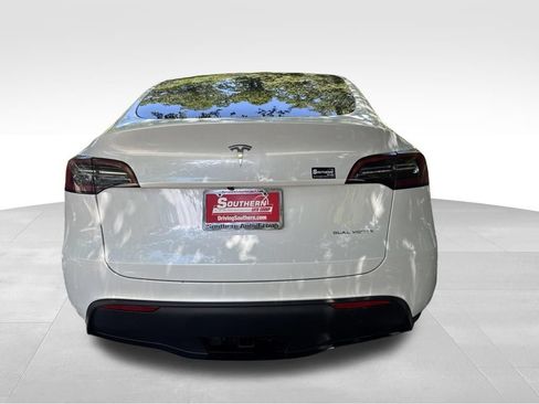 Used 2023 Tesla Model Y Long Range AWD/4WD image 11