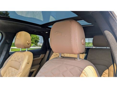 Used 2021 Jaguar F-PACE S image 16