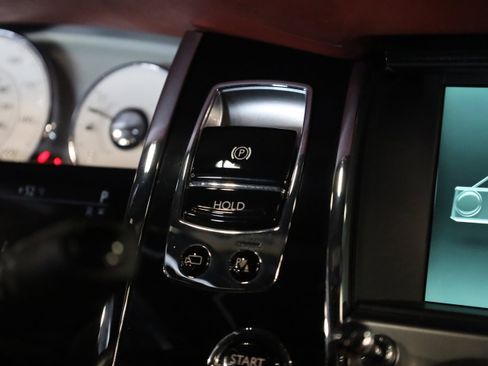 Used 2017 Rolls-Royce Ghost image 28