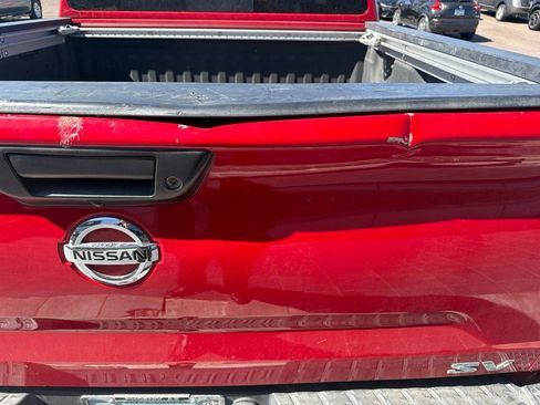 Used 2021 Nissan Titan SV w/ SV Convenience Package RWD image 9