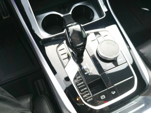 Used 2020 BMW X5 M50i w/ Executive Package image 41