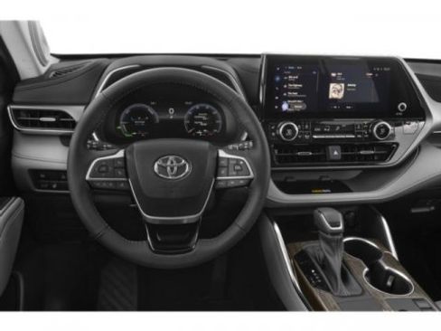 Certified 2025 Toyota Highlander Limited image 7