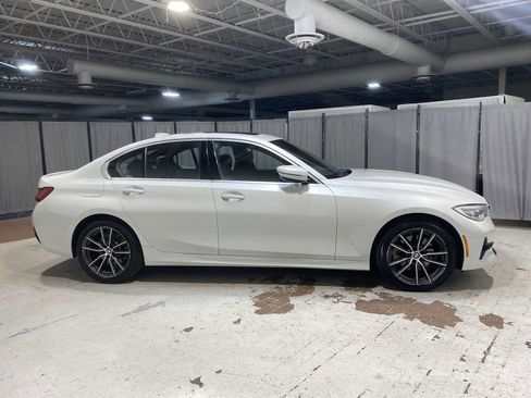 Used 2019 BMW 330i xDrive Sedan w/ Convenience Package AWD/4WD image 27
