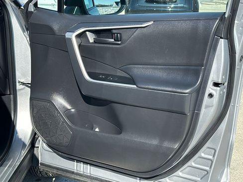 Certified 2025 Toyota RAV4 LE image 9