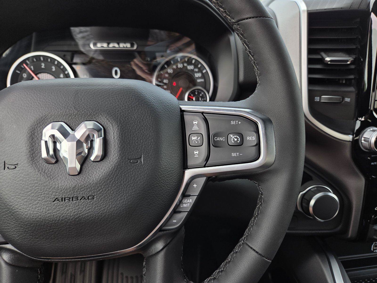 New 2026 RAM 1500 Big Horn AWD/4WD image 27