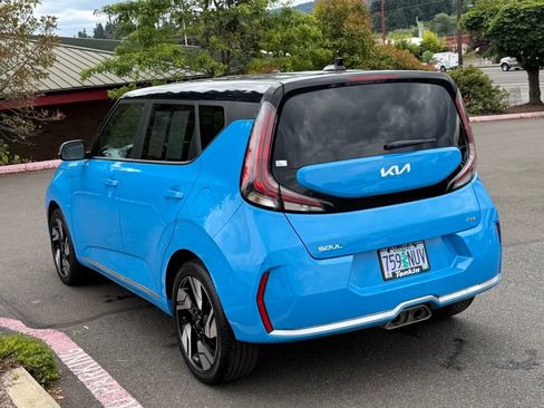 Used 2023 Kia Soul GT-Line FWD image 5