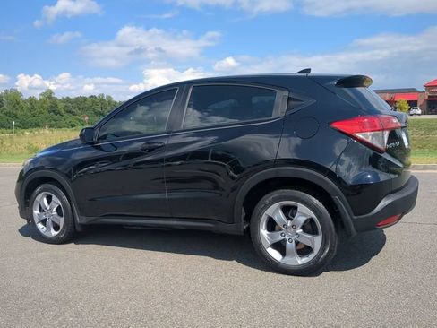 Used 2019 Honda HR-V LX image 6
