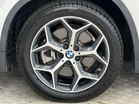 Used 2019 BMW X1 sDrive28i w/ Convenience Package FWD image 13