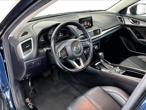 Used 2017 MAZDA MAZDA3 Touring FWD image 7