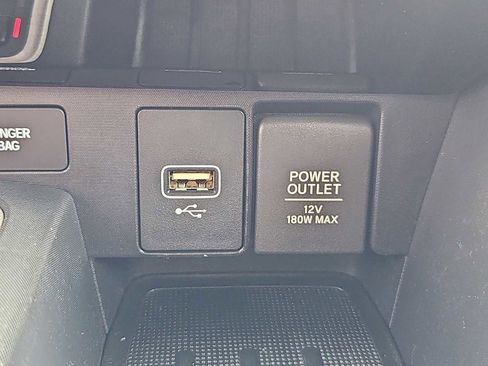 Used 2019 Honda Insight LX image 17