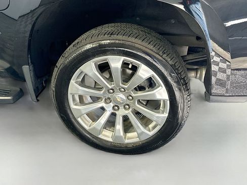 Used 2021 Chevrolet Silverado 1500 High Country image 31