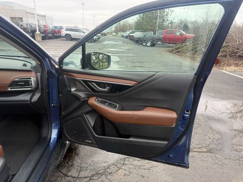 Used 2022 Subaru Outback Touring image 45