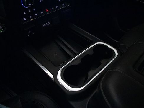 Used 2022 Chevrolet Silverado 2500 LTZ w/ LTZ Premium Package image 30