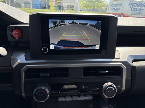 Used 2024 Toyota Tacoma TRD Off-Road image 28