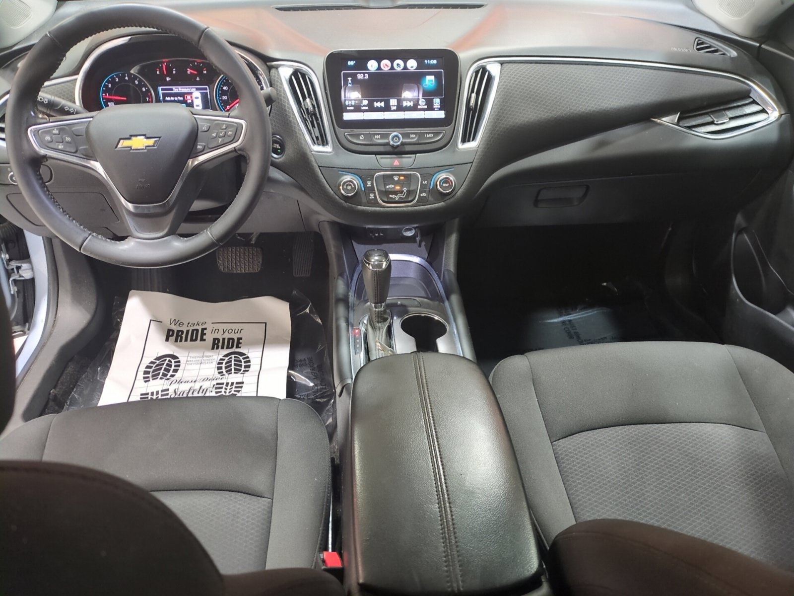 Used 2018 Chevrolet Malibu LT FWD image 14