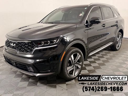 Used 2023 Kia Sorento SX Prestige w/ Panoramic Sunroof Package AWD/4WD image 1