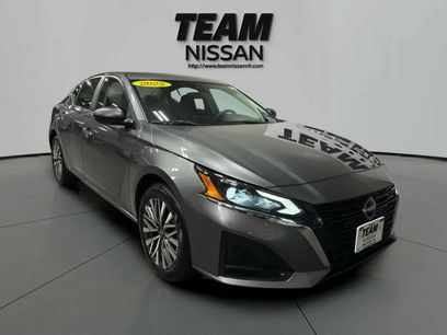 Used 2025 Nissan Altima 2.5 SV