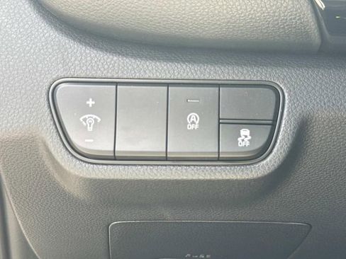 New 2026 Kia Seltos S FWD image 22