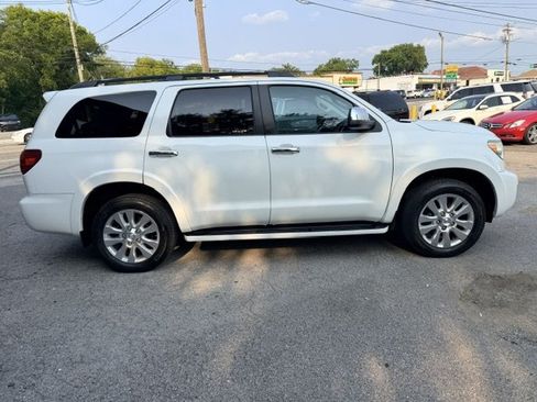 Used 2013 Toyota Sequoia Platinum RWD image 4