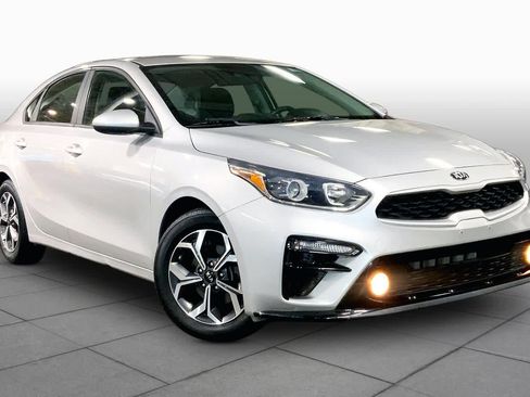 Used 2021 Kia Forte LXS FWD image 3