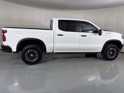Used 2024 Chevrolet Silverado 1500 ZR2 w/ Technology Package AWD/4WD image 11