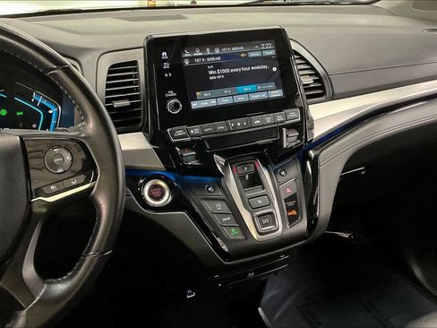 Used 2023 Honda Odyssey Touring image 9