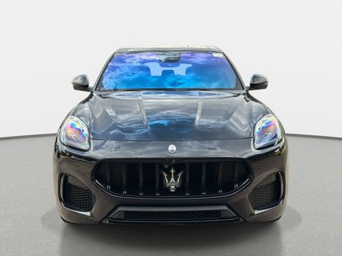 Used 2023 Maserati Grecale Modena AWD/4WD image 8