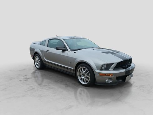Used 2008 Ford Mustang Shelby GT500 RWD image 2