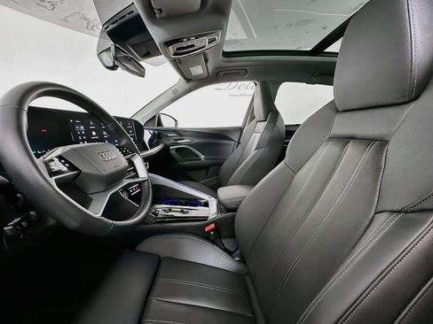 Used 2025 Audi Q5 Premium Plus AWD/4WD image 19