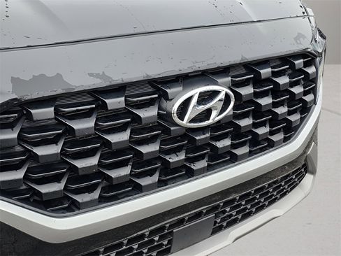 Used 2023 Hyundai Santa Fe SE image 9