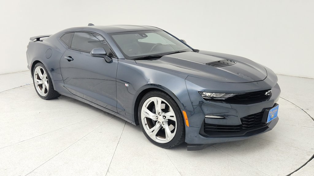 Used 2021 Chevrolet Camaro SS RWD image 1