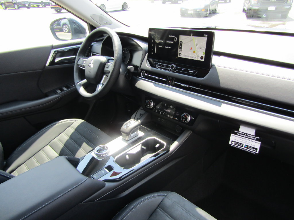 Used 2026 Mitsubishi Outlander AWD image 36
