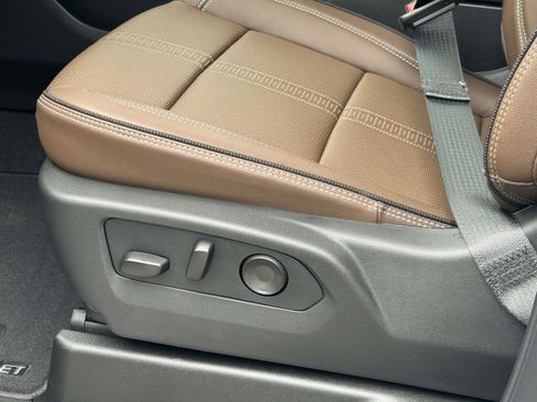 New 2026 Chevrolet Tahoe High Country AWD/4WD image 20