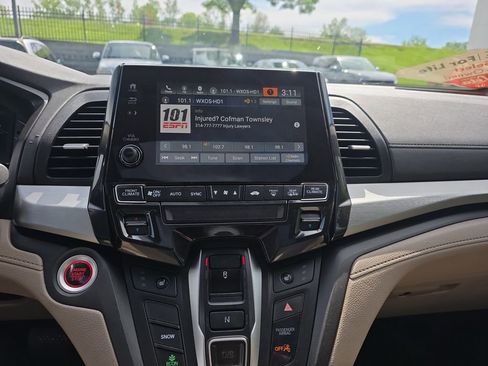 Used 2018 Honda Odyssey EX-L image 9