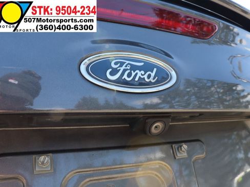 Used 2015 Ford Focus SE w/ Equipment Group 201A FWD image 19