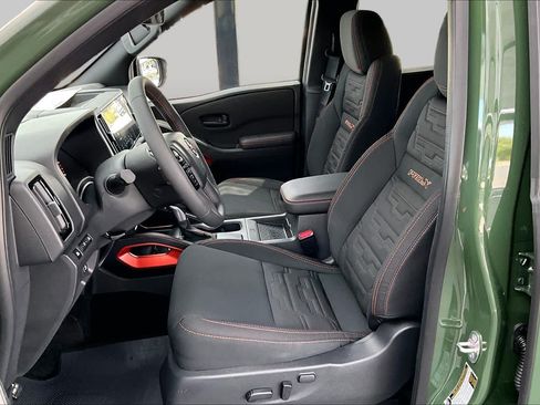 New 2026 Nissan Frontier Pro-X w/ Pro-X Convenience Package RWD image 9