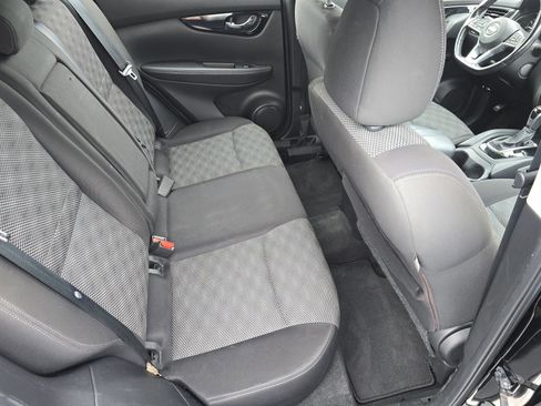 Used 2019 Nissan Rogue Sport SV w/ All-Weather Package image 23