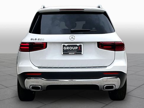 New 2026 Mercedes-Benz GLB 250 image 5