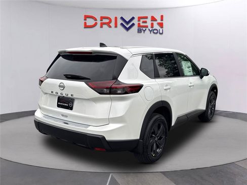 New 2026 Nissan Rogue SV w/ Cold Weather Package FWD image 4